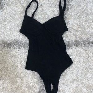 BLACK Ribbed Bodysuit